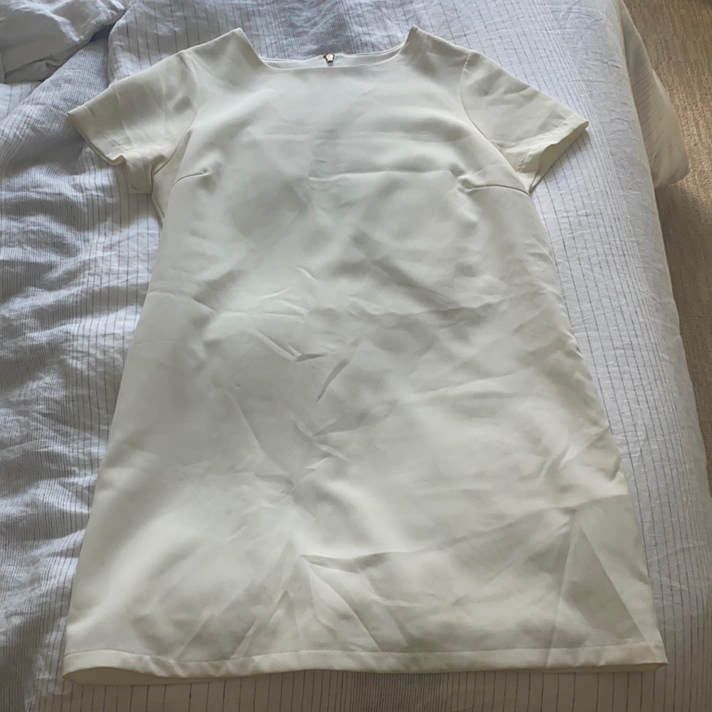 Lulu’s Off white shirt sleeve dress